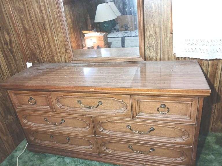 Seven Drawer Dresser with Mirror- 31"×61"×20"