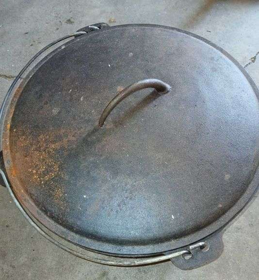 Cast Iron Dutch Oven 17"×7" ( no markings)