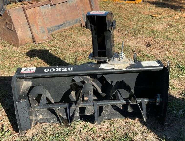 Bercomac Model 700255-1 40” W Lawnmower Belt Drive Snowblower No Mounting Hardware