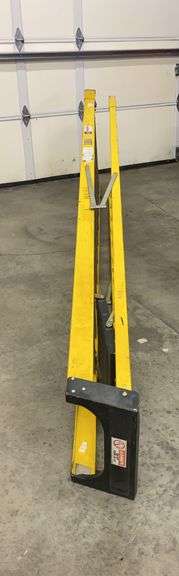 BAUER 12ft Fiberglass Ladder. OSHA Certified.