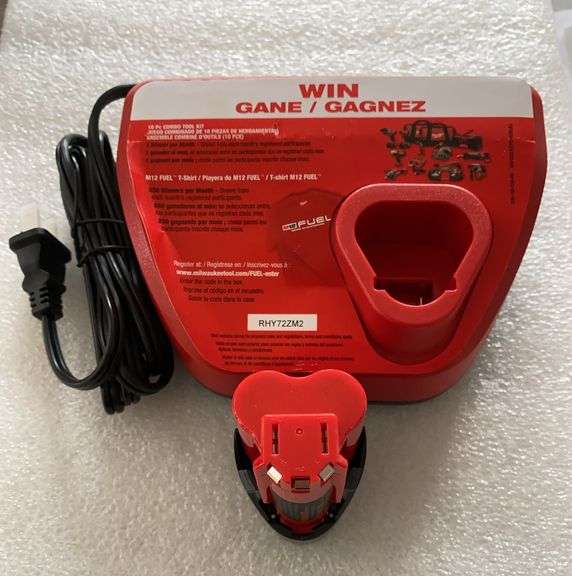 Milwaukee M12 Charger & Milwaukee M12 Battery 2.0 (Items are NEW)