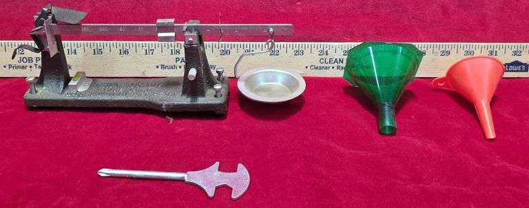 Herters Inc. Powder Scale