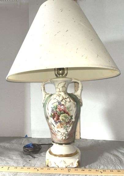 Rose Motif Ullrich Victorian Art Deco French ceramic  table lamp