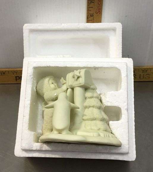Dept. 56 Snowbabies Figurine