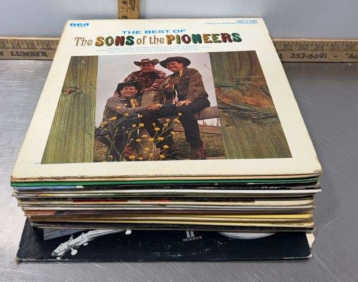 Assorted Records - Sherwood Auctions