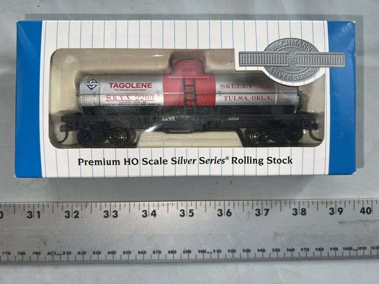 BACHMANN 17843 HO Scale 40’ TAGOLENE 40' Single Dome Tank Car ...