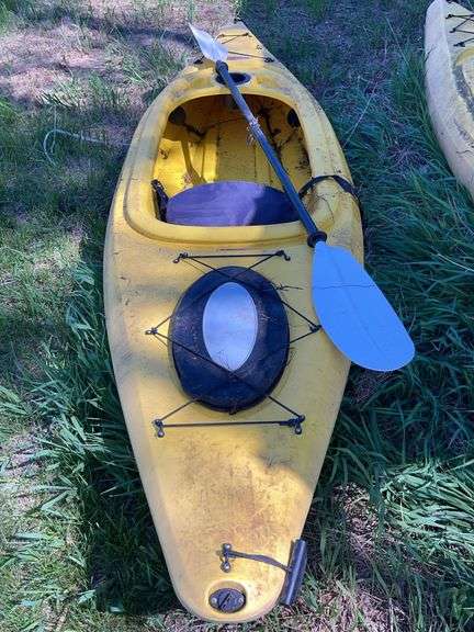 Viper 10’ Kayak w/ Paddle