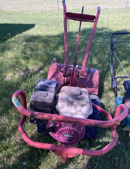 Troy Bilt Rototiller w/ New Tines & GX200 Honda 6.5 Motor- pulls easily & good compression