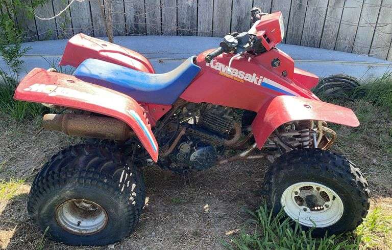 Honda 3 Wheeler/Kawasaki 4 Wheeler Hybrid w/ Honda Motor- has compression/starter is missing
