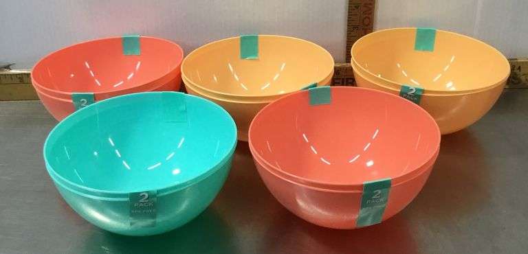 Plastic Bowls and Organizer Containers