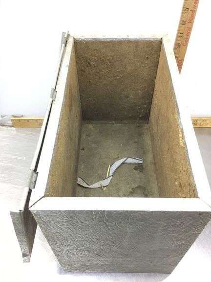 Mc Farlane’s Dairy Box