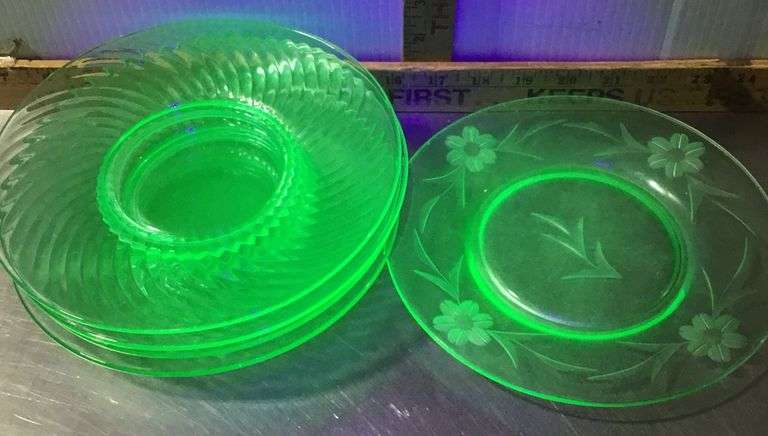 Green Depression Uranium Glass Plates