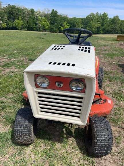 Simplicity 5116 Special Lawn Tractor- runs w/ 48” Deck