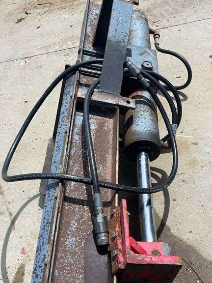 Skid Steer Mounted Log Splitter- (cuts up to 30” log) Standard Flow Hydraulic