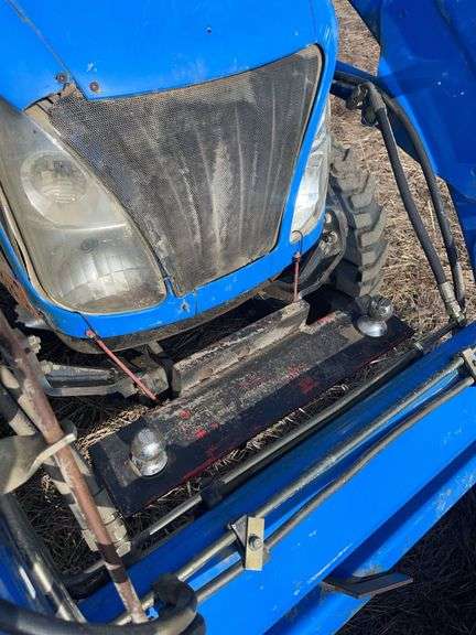 2005 New Holland TC33DA Tractor w/ 14LA 60” Loader & 914A 72” Belly Mower
