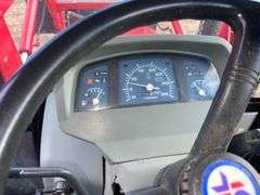 2014 Branson 6530 3-Point & PTO Tractor w/ Branson BL30 Bucket