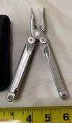 Leatherman Wave Multi-Tool w/ Case