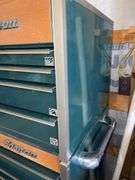Snap-On KLR Outdoor Edition Toolbox w/ Top Chest & Side Locker 5’ tall, 79” wide & 24” deep