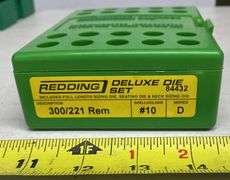 Redding Deluxe Die Set 300/221 Rem, Shellholder #10, Series D
