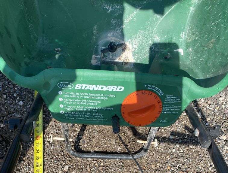2 Scotts Fertilizer Spreaders