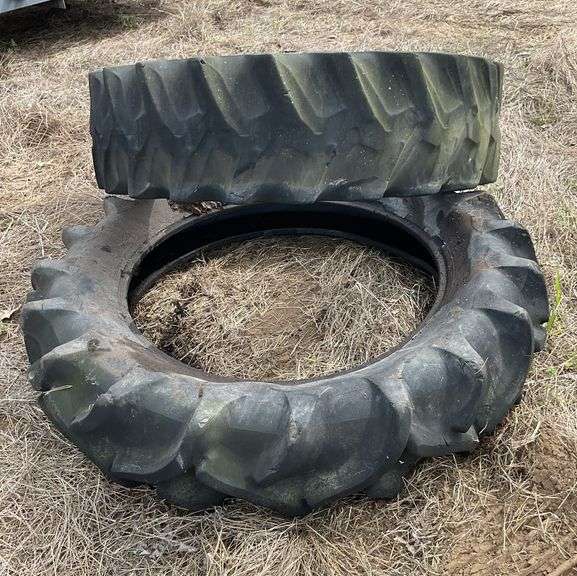 Pair of Tractor Tries for Sand or Flower Boxes!