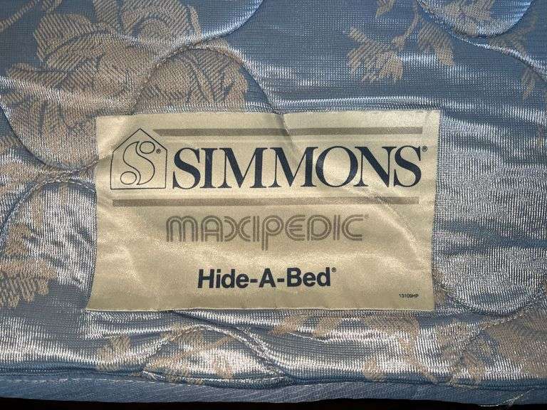 Simmons Hide-A-Bed Sofa (32”T,86”L,37”D)