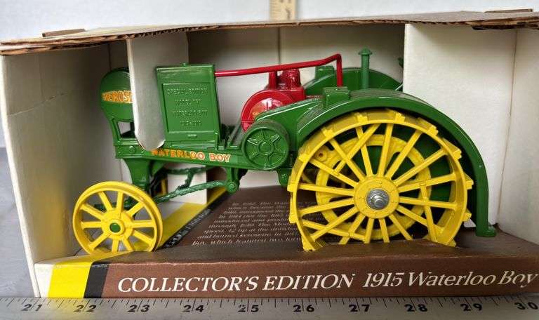 John Deere 1915 Model “R” Waterloo Boy 1/16 Scale