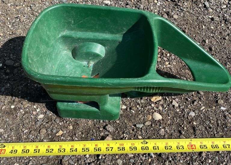 2 Scotts Fertilizer Spreaders