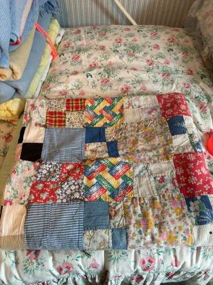 Hand-Quilted Full Size Quilt