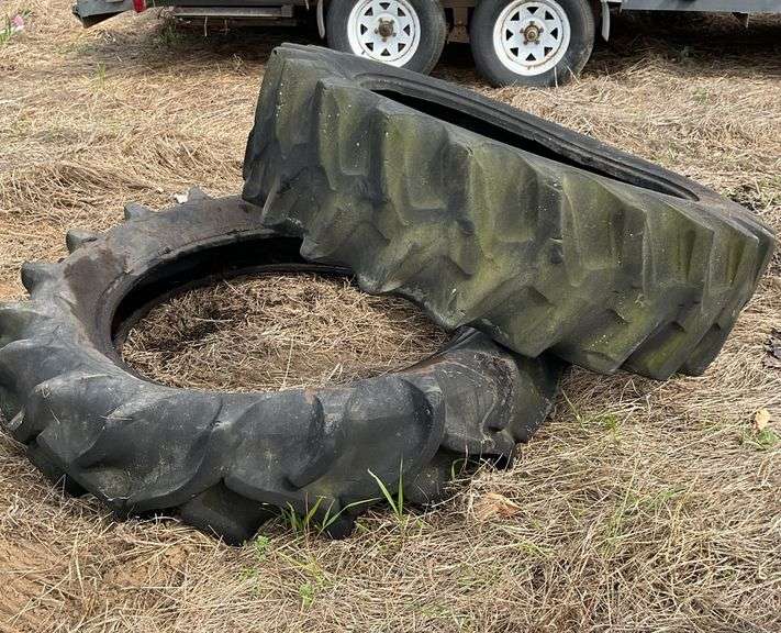 Pair of Tractor Tries for Sand or Flower Boxes!