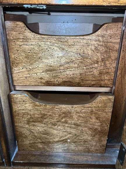 Stanley Furniture Wooden Dresser (82”T,66”L,20”D) w/ Mirror