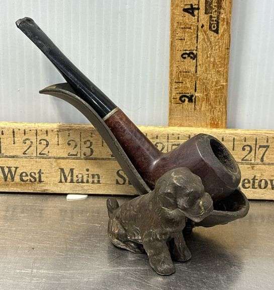 Tobacco Pipe & Pipe Rest