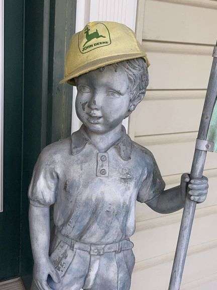 John Deere 33” tall Caddy Lawn Statue w/ John Deere Flag