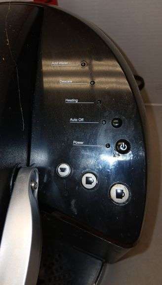 Keurig Coffee Maker- has power