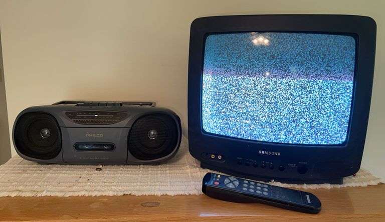 Samsung 13” TV w/ Remote & Philco Radio- Both Have Power