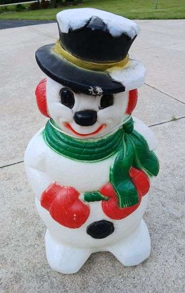 30" Plastic Lighted Snowman (may need new bulb-doesn't light up)