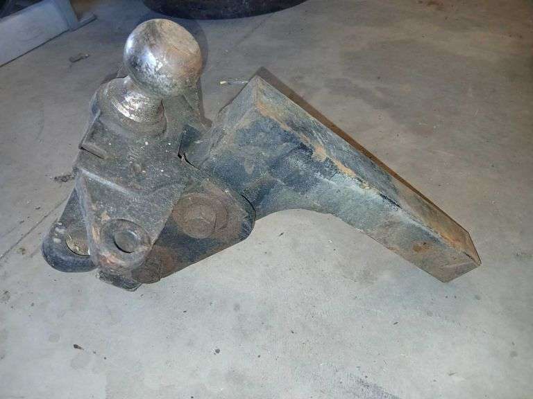 Reciever Hitch with 2 5/16 Ball