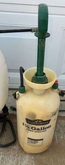 Roundup Backpack Sprayer & 1 1/2 Gallon Groundwork Sprayer