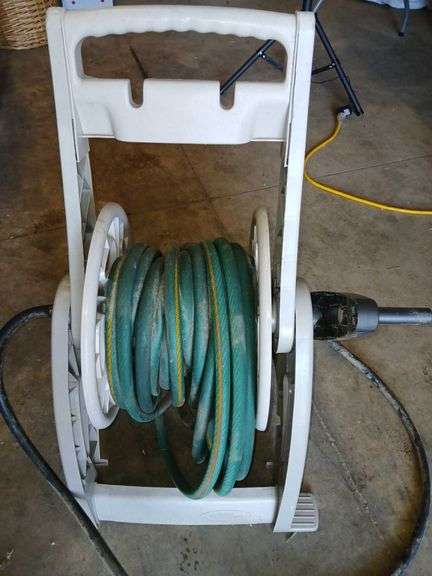 Better Homes and Garden Hose Reel with Hose