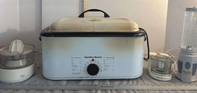 Hamilton Beach Roaster Oven, Oster Citrus Juicer, Black & Decker Handy Copper & Blender