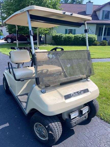 1997 Club Car Golf Cart- needs new batteries