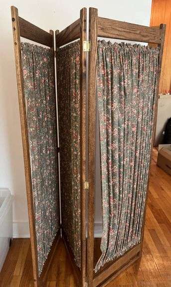 Tri-Fold Room Divider