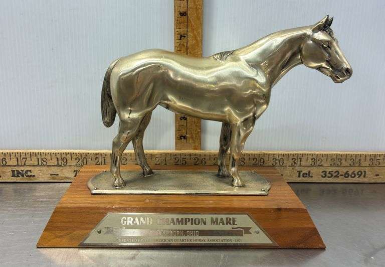 Grand Champion Mare Racing Trophy