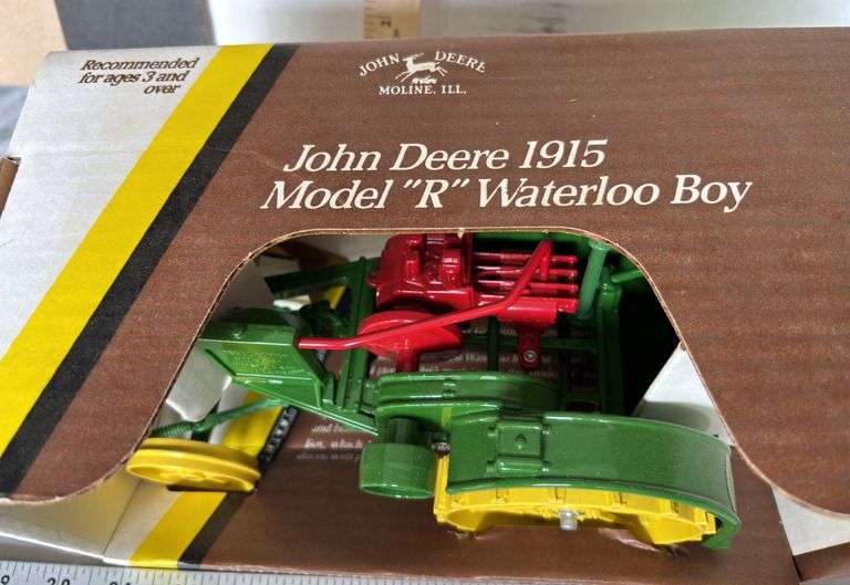 John Deere 1915 Model “R” Waterloo Boy 1/16 Scale