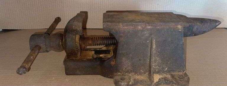 Barbara Gladding Living Estate Online Auction- Alma, MI