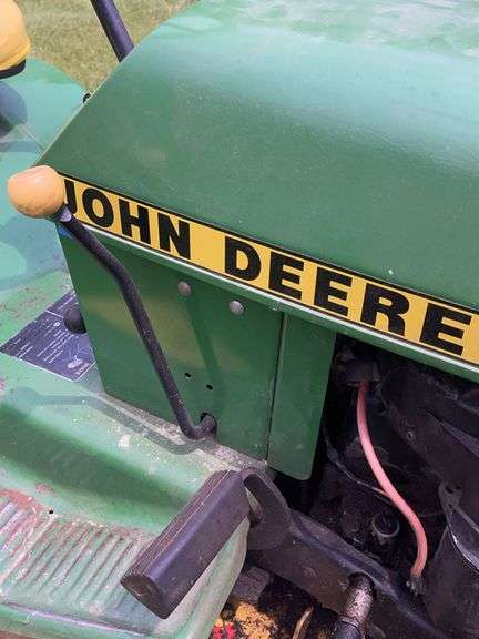 John Deere 108 Gear Shift Lawn Tractor w/ 30” Deck- see video