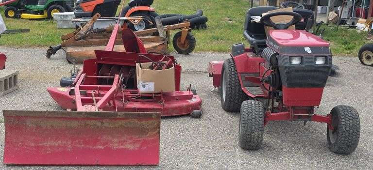 Wheel Horse Garden Tractor - 42" Mower Deck, 42" Snow Blower, 36" Rear Rototiller, 42" Blade, Wheel 