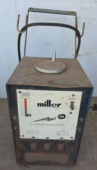 Miller Thunder Bolt 225V Welder
