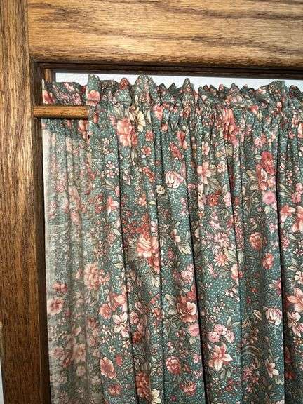 Tri-Fold Room Divider