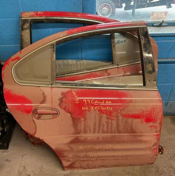 Pair of 99 Grand Am Doors